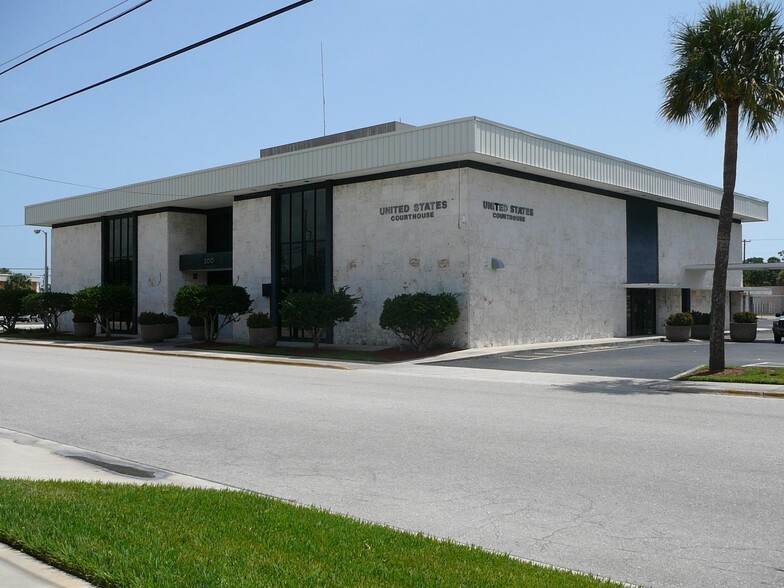 300 S 6th St, Fort Pierce, FL for rent - Primary Photo - Image 1 of 46