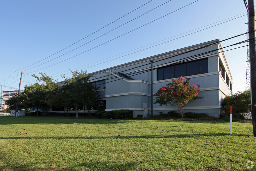 4800 Harry Hines Blvd, Dallas, TX for sale - Primary Photo - Image 1 of 1