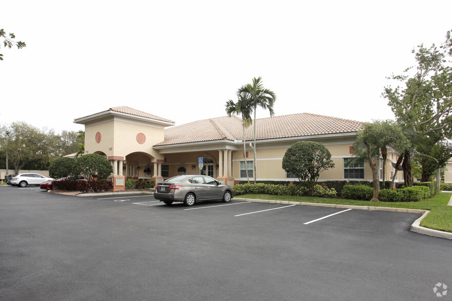 131-135 NW 100th Ave, Plantation, FL for sale - Building Photo - Image 1 of 1