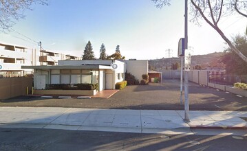 13740 E 14th St, San Leandro, CA for rent Building Photo- Image 1 of 3