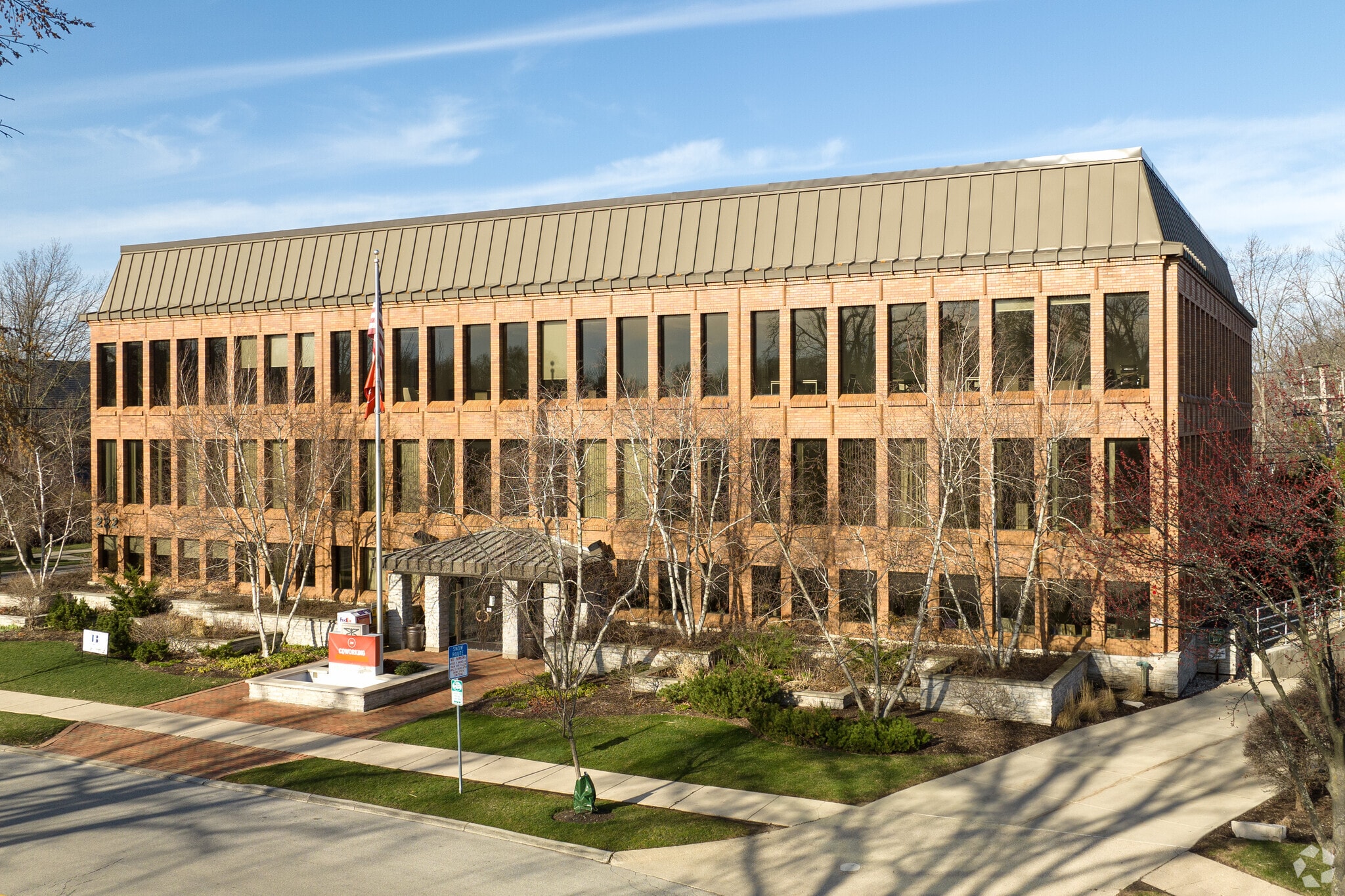 222 S Prospect Ave, Park Ridge, IL to rent Building Photo- Image 1 of 27