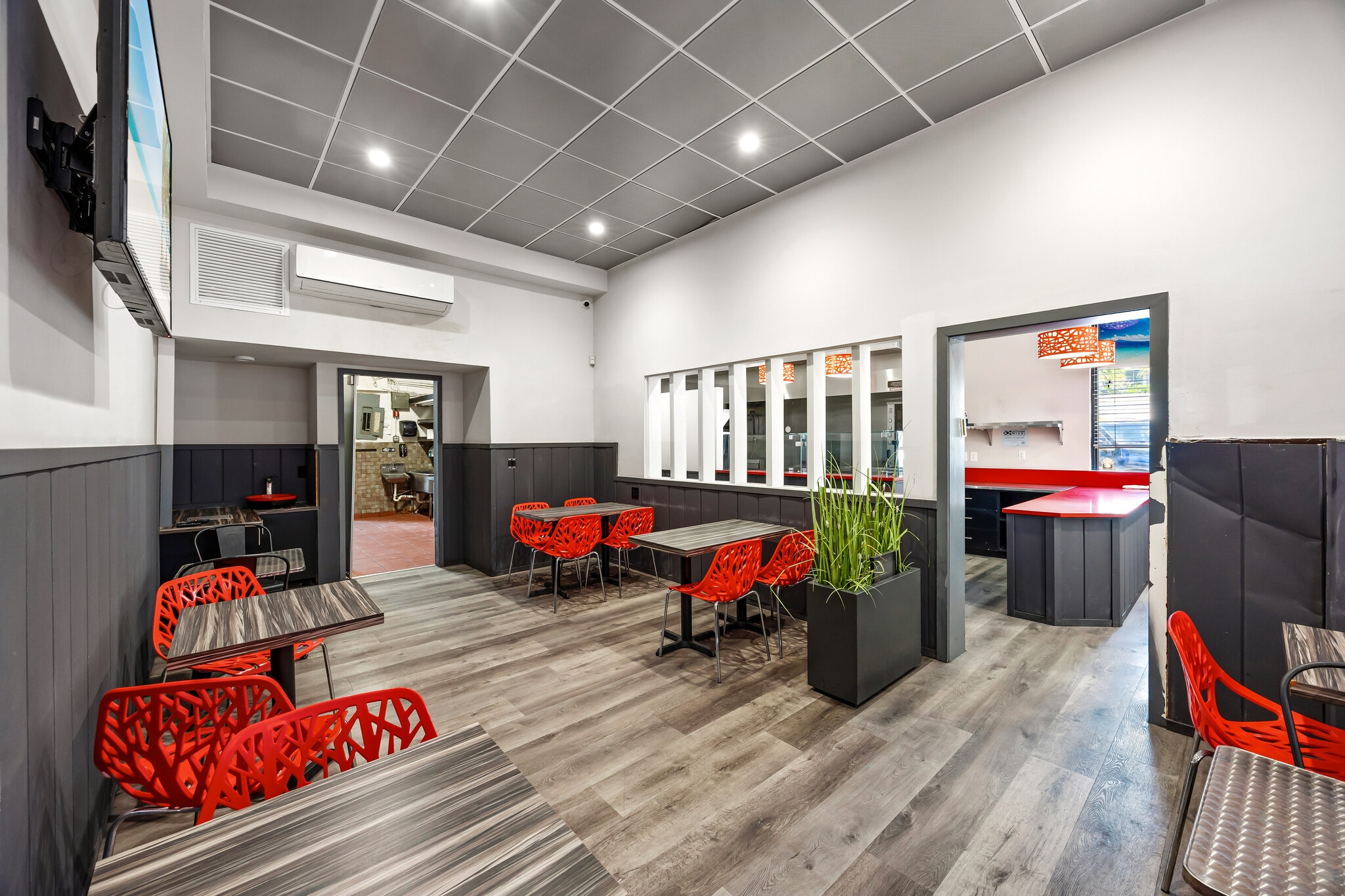 225 95th St, Surfside, FL to rent Interior Photo- Image 1 of 12