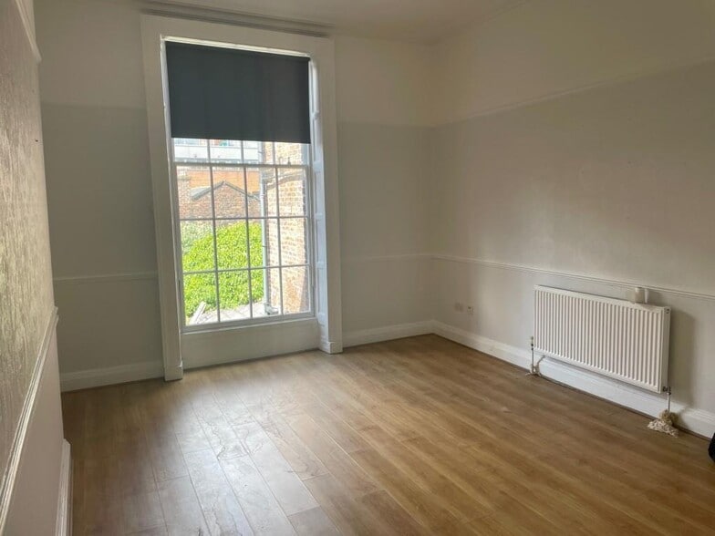 12 Rodney St, Liverpool to rent - Building Photo - Image 3 of 13