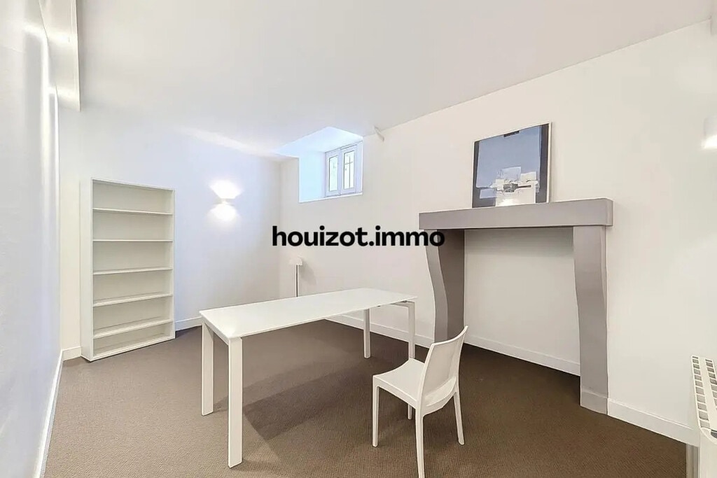 Location Bureaux 16 m² à 18 m² - Photo 1