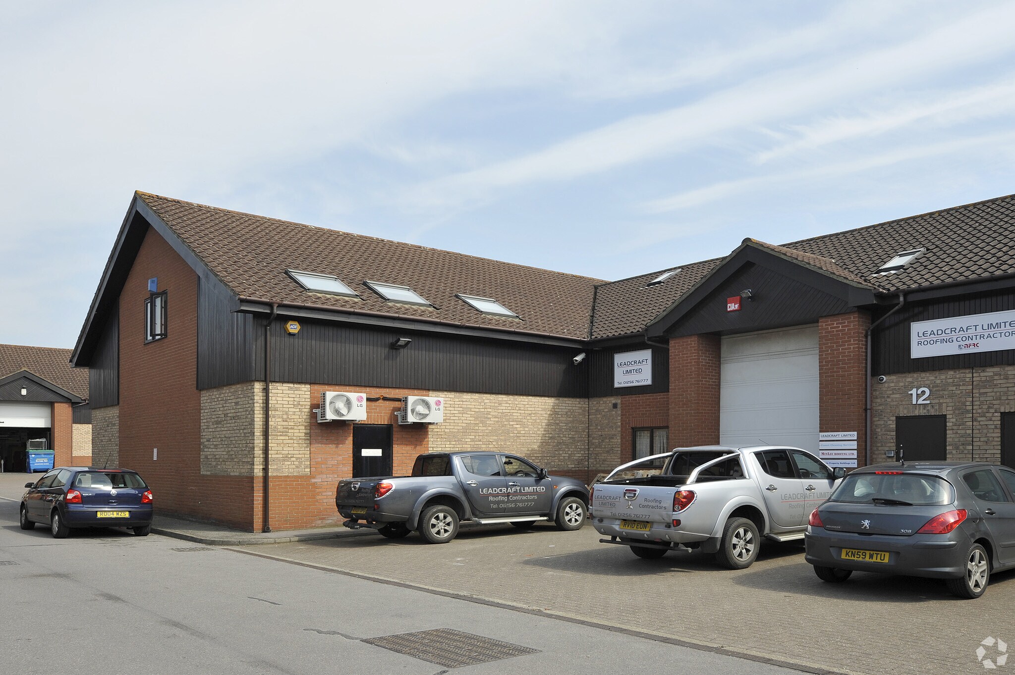 London Rd, Hook for sale Primary Photo- Image 1 of 1