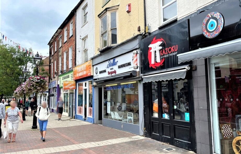 66-66A High St, Poole to rent - Interior Photo - Image 3 of 3