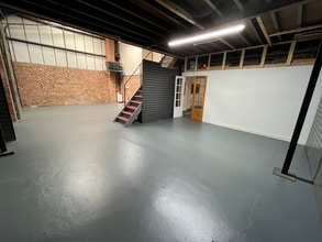 Hythe Quay, Colchester to rent Interior Photo- Image 1 of 6