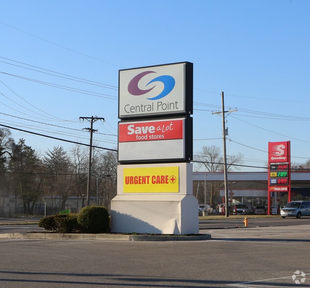 677 Harrisburg Pike, Columbus, OH for rent - Building Photo - Image 3 of 3