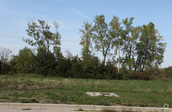 Rosehill Rd, Lenexa, KS for sale Primary Photo- Image 1 of 1