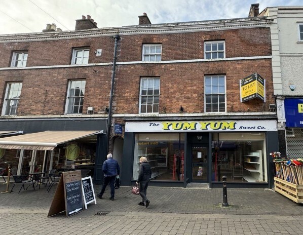 30 High St, Stone to rent Primary Photo- Image 1 of 2