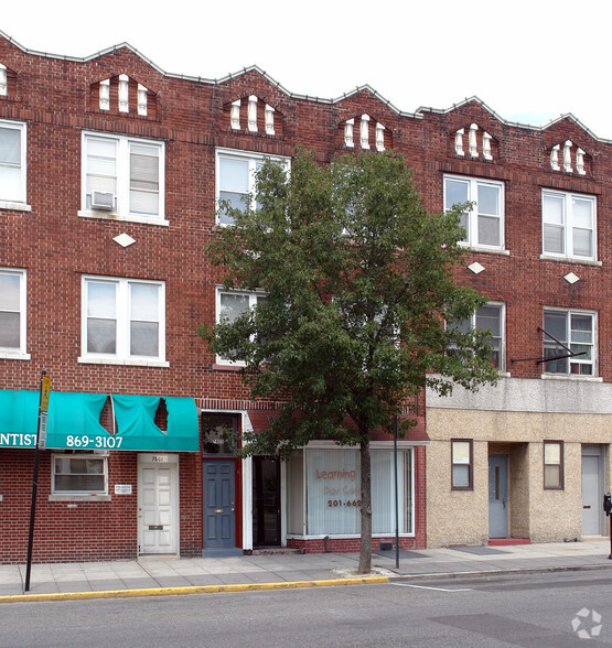 7605 Broadway, North Bergen, NJ for sale - Primary Photo - Image 1 of 1