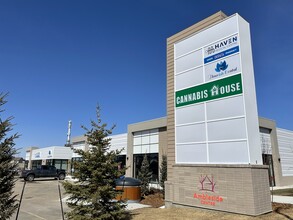 Allan Dr SW, Edmonton, AB for rent Building Photo- Image 1 of 15