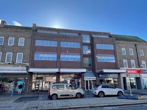 17-19 Goring Rd, Worthing to rent Building Photo- Image 2 of 11