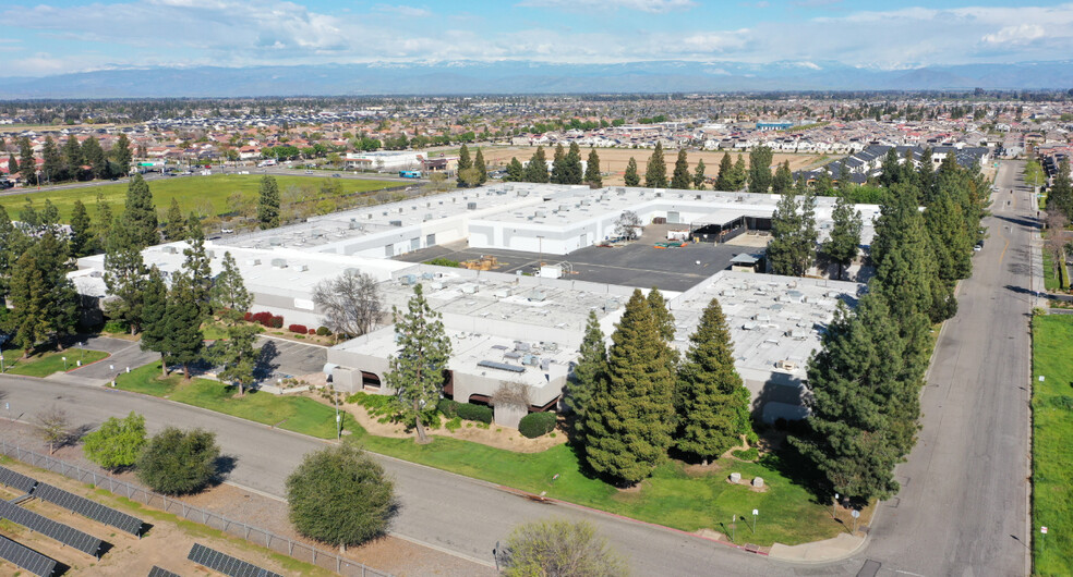 2842 N Business Park Ave, Fresno, CA for sale - Building Photo - Image 1 of 15