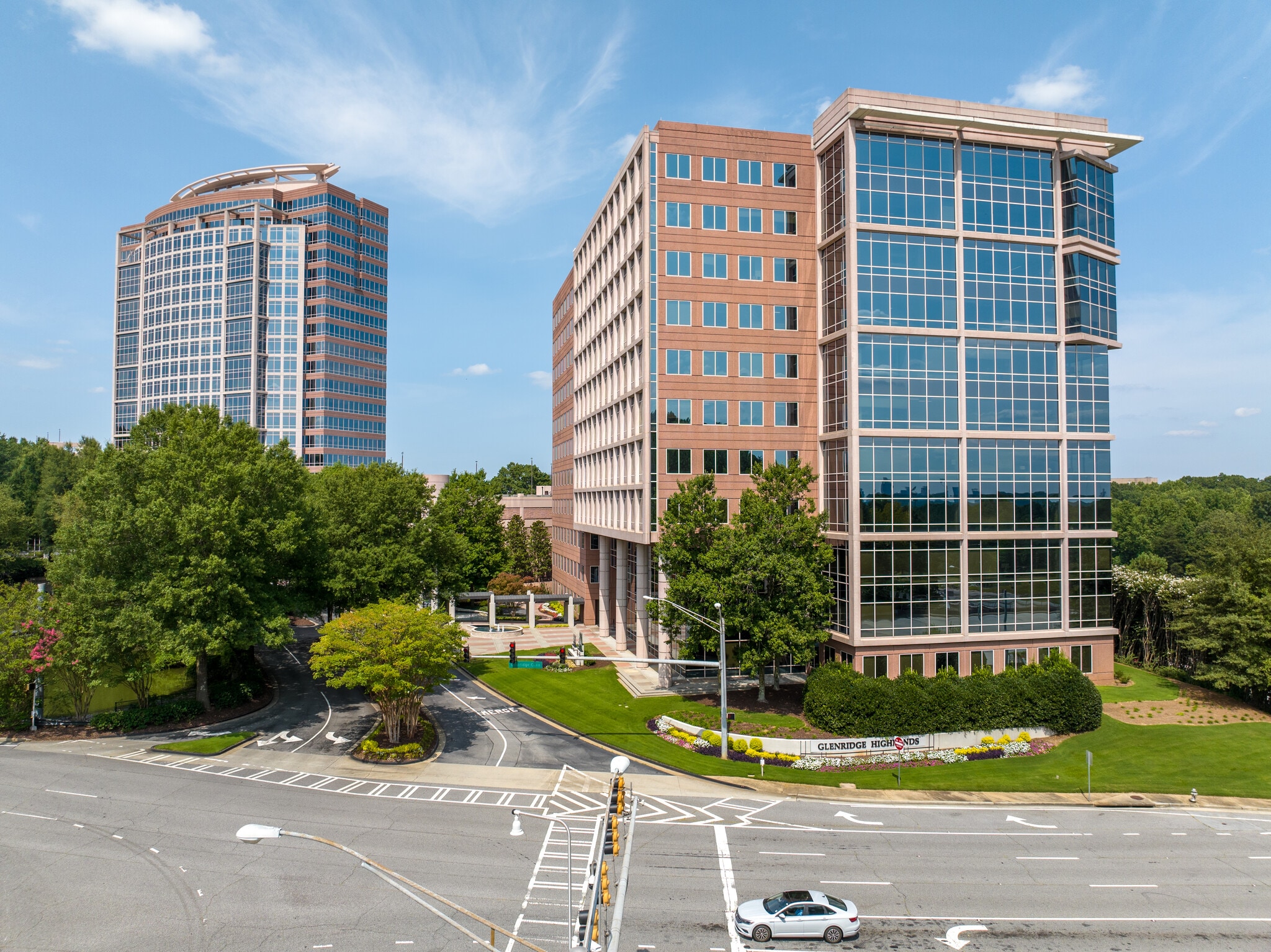 5555 Glenridge Connector, Atlanta, GA to rent Building Photo- Image 1 of 9