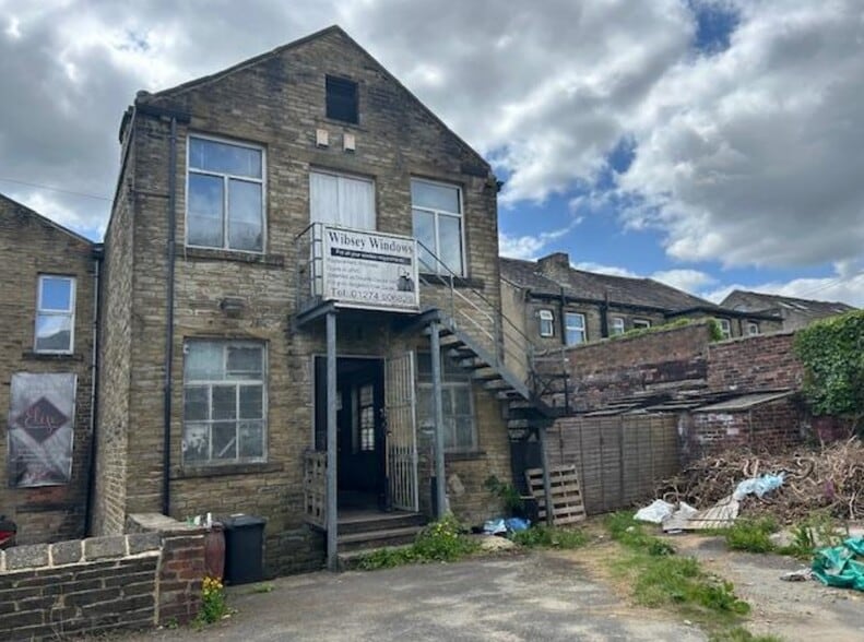 18 Fair Rd, Bradford to rent - Building Photo - Image 3 of 3