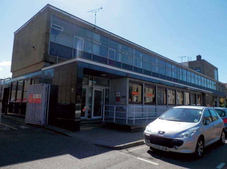 250-258 High St, Elgin to rent - Primary Photo - Image 1 of 2