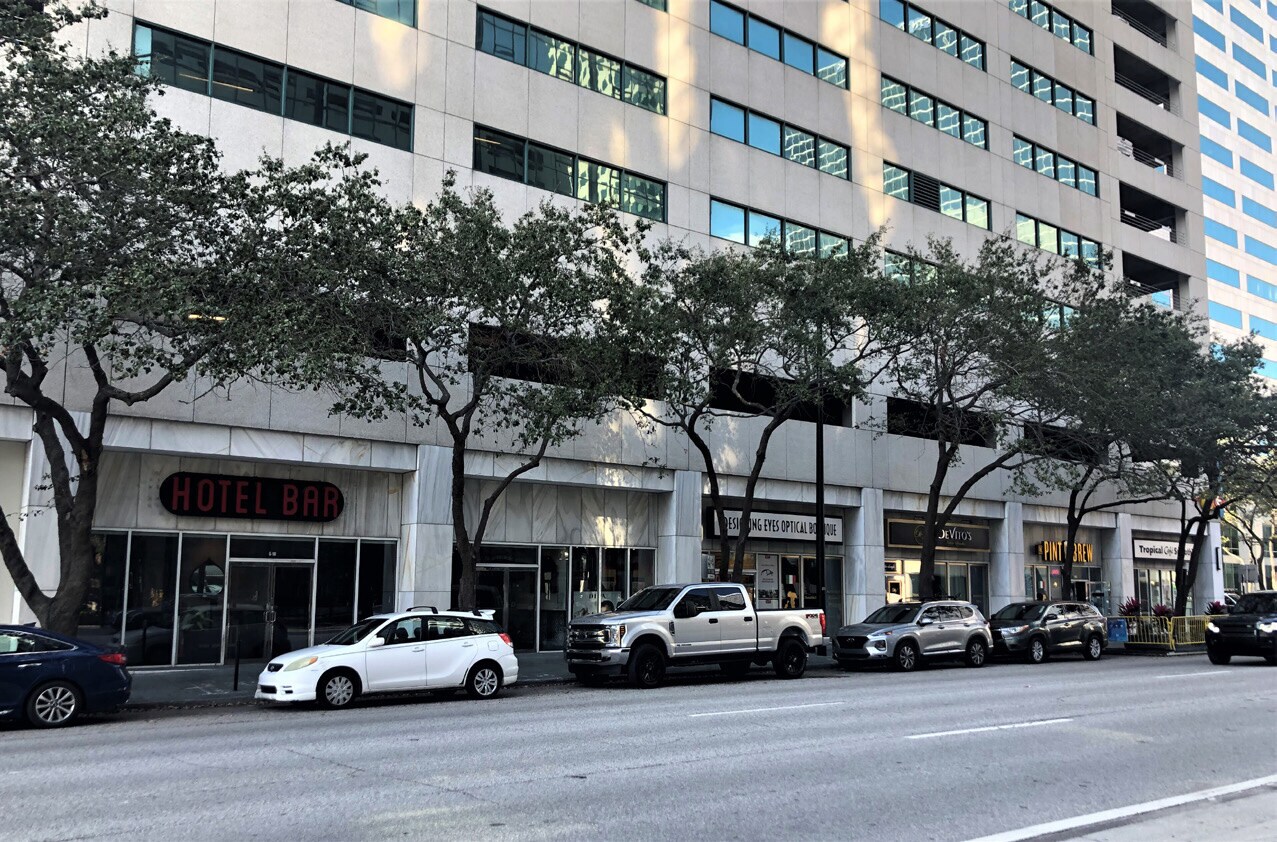 203 N Ashley Dr, Tampa, FL to rent Building Photo- Image 1 of 9