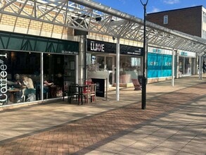 North Walk, Yate to rent Building Photo- Image 2 of 2