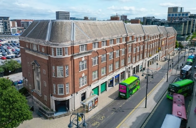 Eastgate portfolio of 2 properties for sale on LoopNet.co.uk - Primary Photo - Image 1 of 2