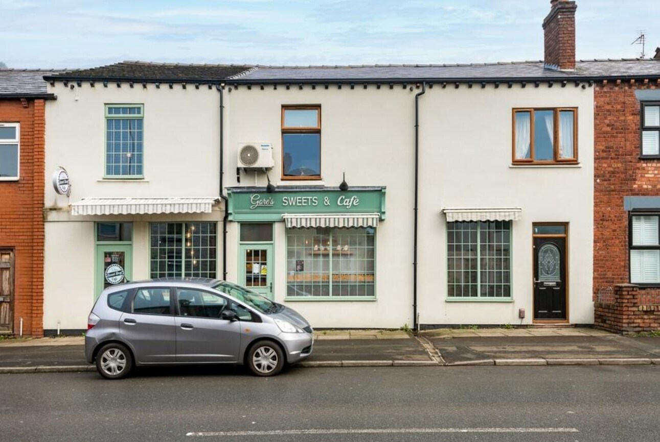 87 Atherton Rd, Wigan for sale Primary Photo- Image 1 of 1