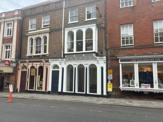 More details for 7 High St, Windsor - Office, Retail to Rent