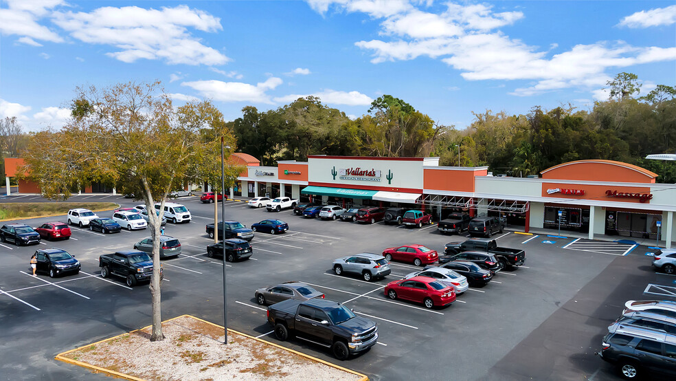 13705-13741 N Dale Mabry Hwy, Tampa, FL for rent - Building Photo - Image 2 of 9