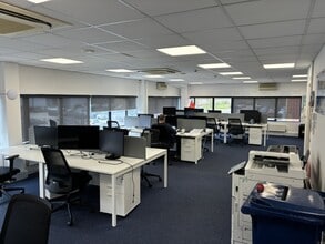 Trafalgar Way, Bar Hill to rent Interior Photo- Image 1 of 4