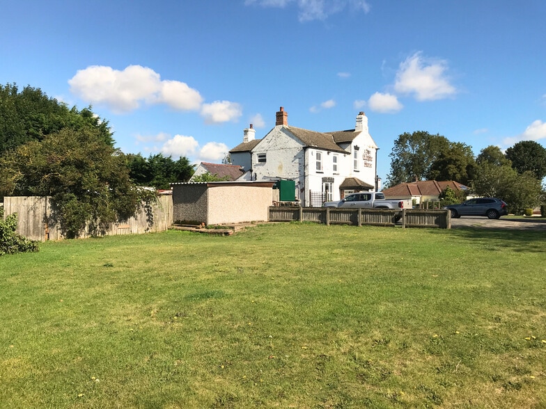 Sean Dyke Way, Grimsby for sale - Building Photo - Image 2 of 6