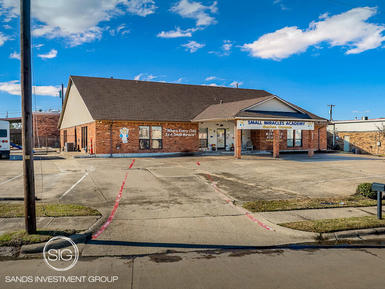 5545 Brookview Drive, Sachse, TX for sale - Primary Photo - Image 1 of 4