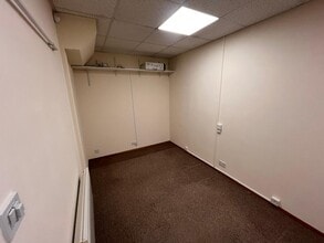 136B Commercial Rd, Paddock Wood to rent Interior Photo- Image 2 of 2