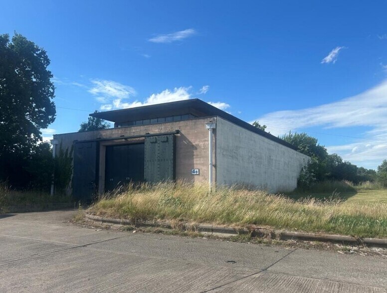 Curslow Ln, Kidderminster to rent - Primary Photo - Image 1 of 2