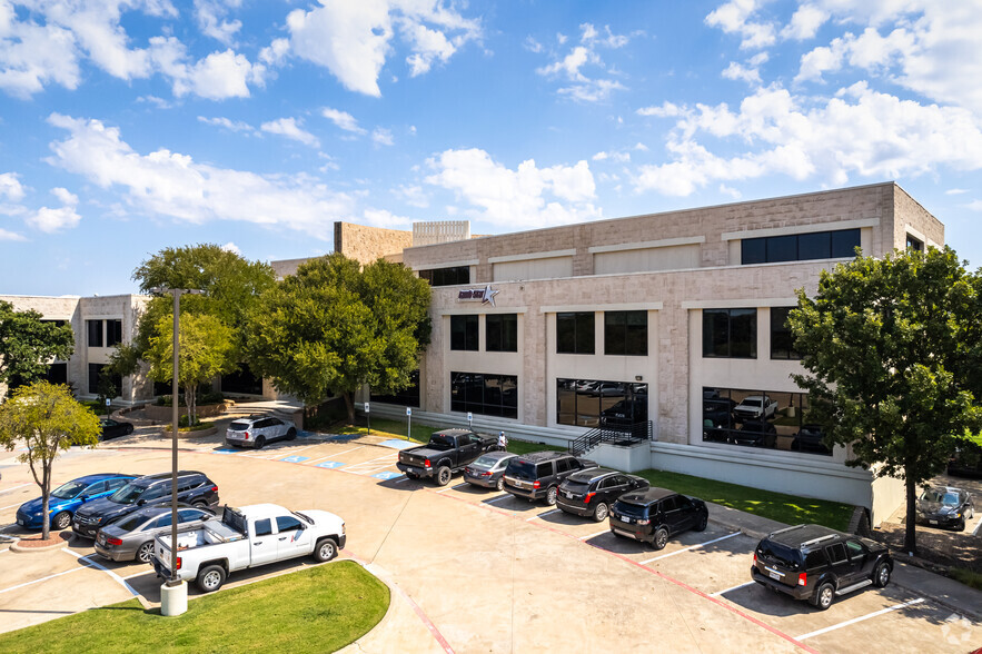 5700 W Plano Pky, Plano, TX for rent - Building Photo - Image 1 of 6