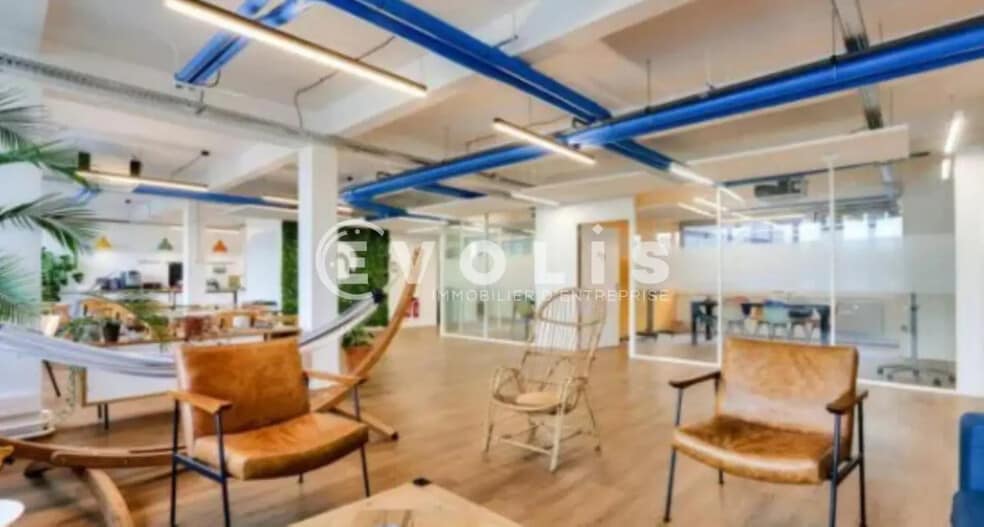 Co-working Space in Paris to rent - Interior Photo - Image 2 of 3