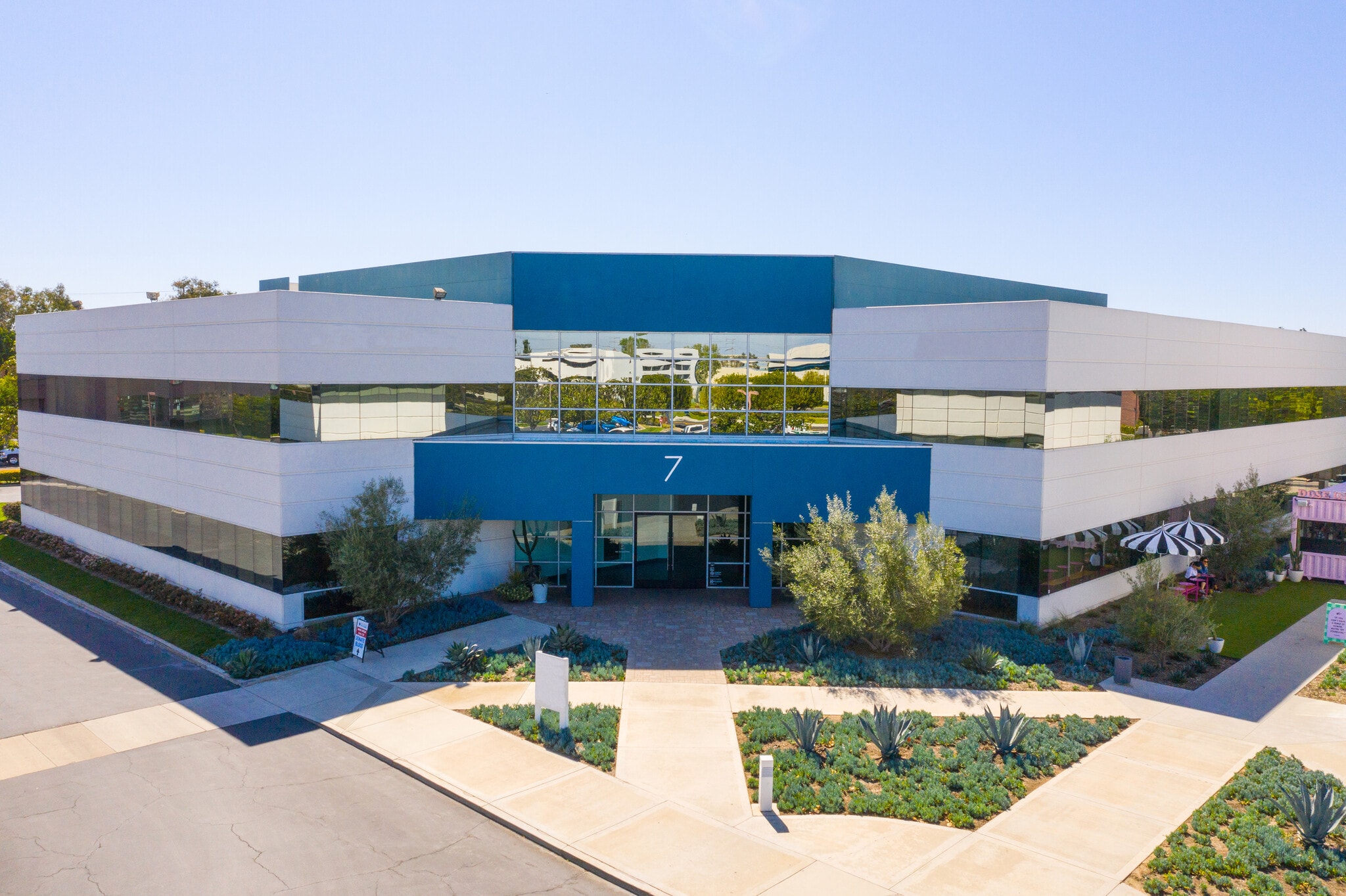 7 Corporate Park, Irvine, CA to rent Building Photo- Image 1 of 14