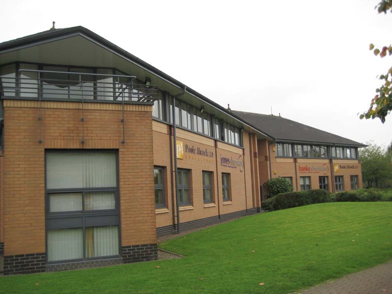 Electra Way, Crewe for rent - Building Photo - Image 3 of 11