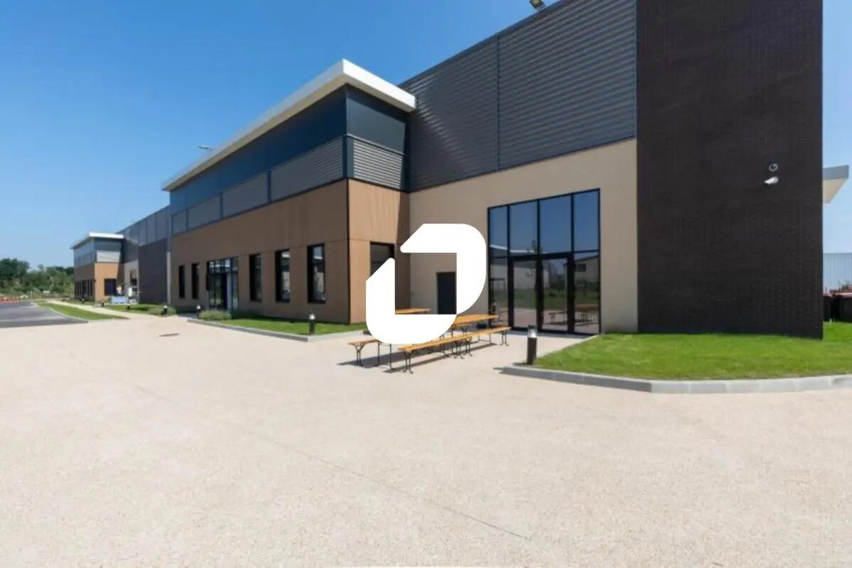 12 Rue Benjamin Franklin, Sucy-en-Brie to rent Building Photo- Image 1 of 7