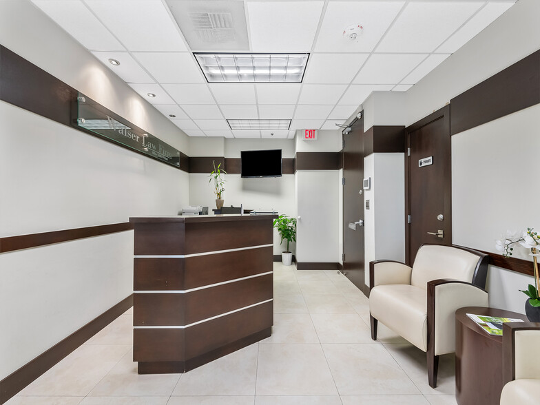 4800 N Federal Hwy, Boca Raton, FL for sale - Interior Photo - Image 1 of 12