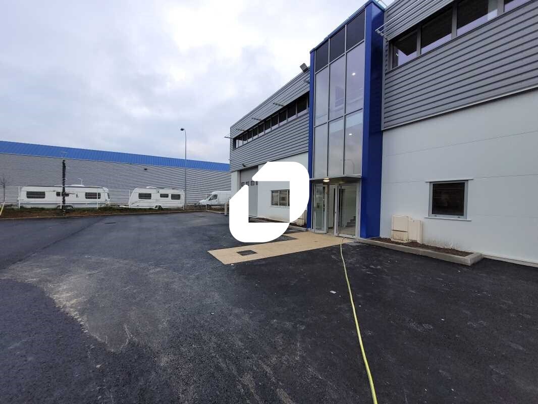 Light Industrial in Brétigny-sur-Orge to rent Building Photo- Image 1 of 13