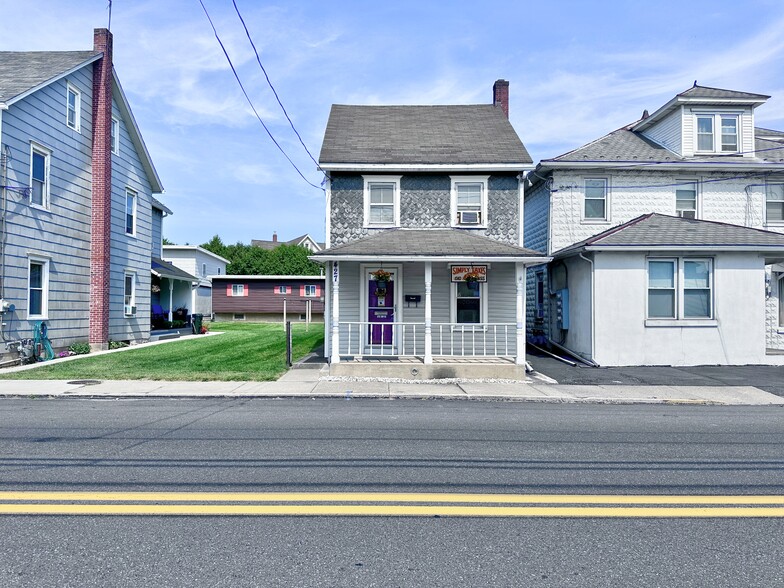 427 E Main St, Bath, PA for sale - Primary Photo - Image 1 of 28