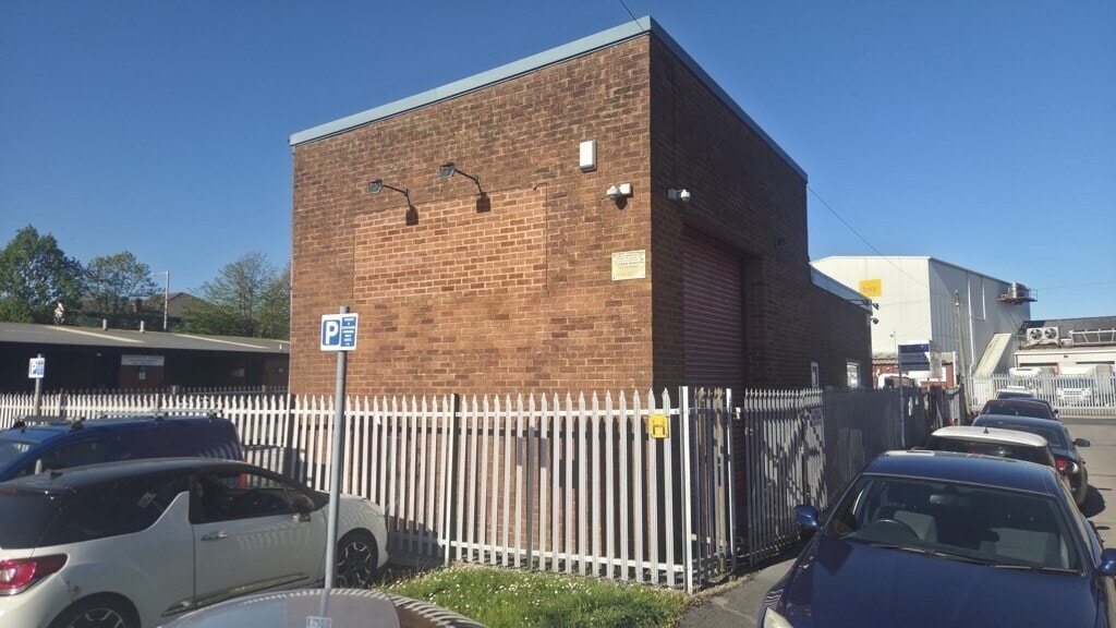 7 Springfield St, Preston to rent Building Photo- Image 1 of 3