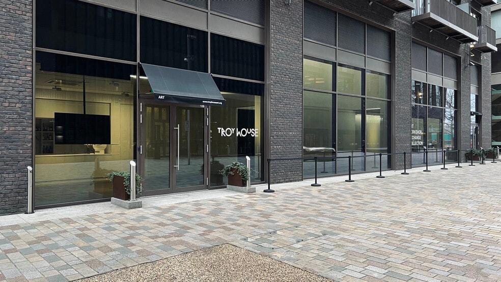 10-12 New Union Sq, London to rent - Building Photo - Image 2 of 5