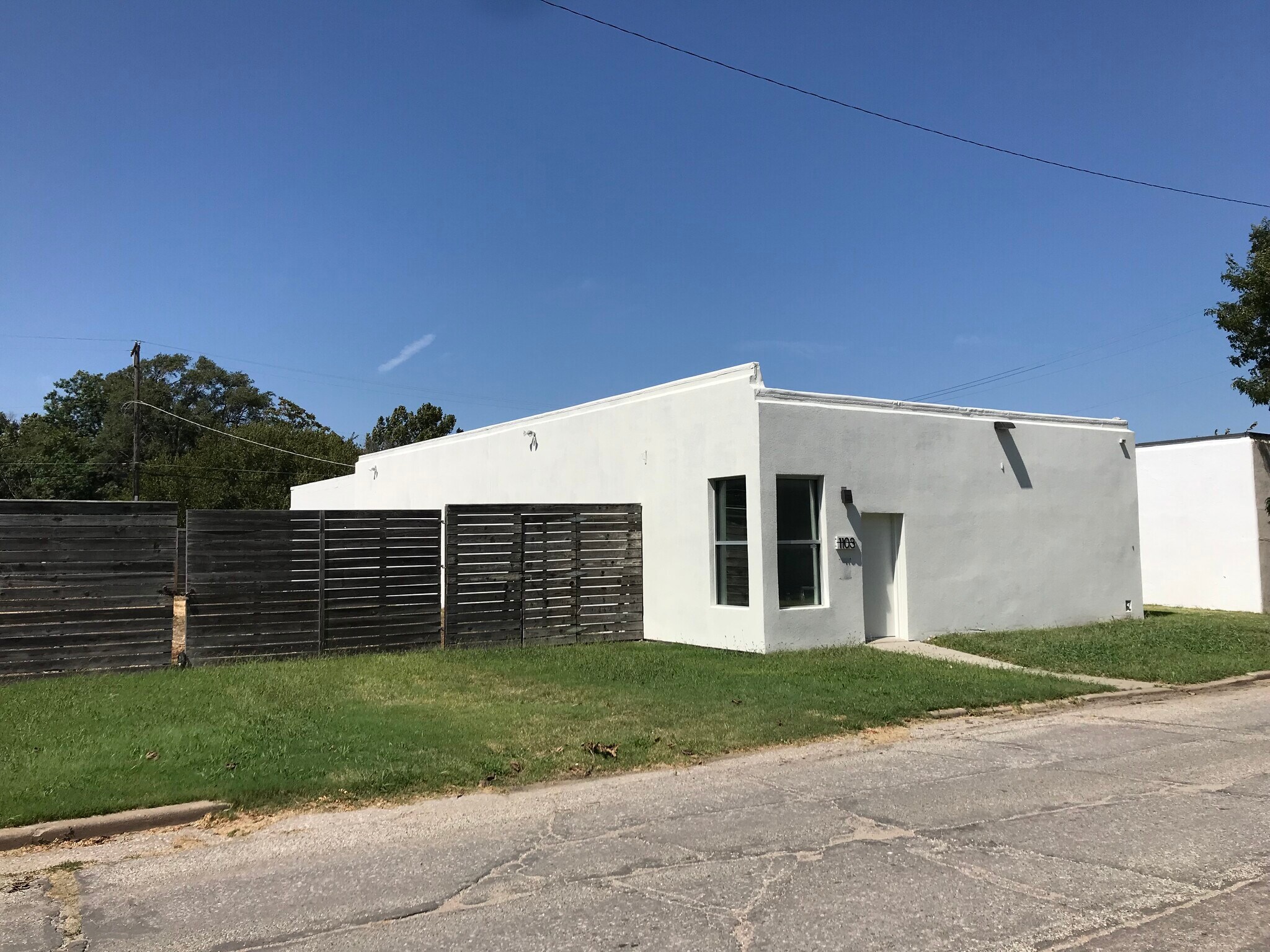 1103 S Santa Fe St, Wichita, KS for sale Building Photo- Image 1 of 1