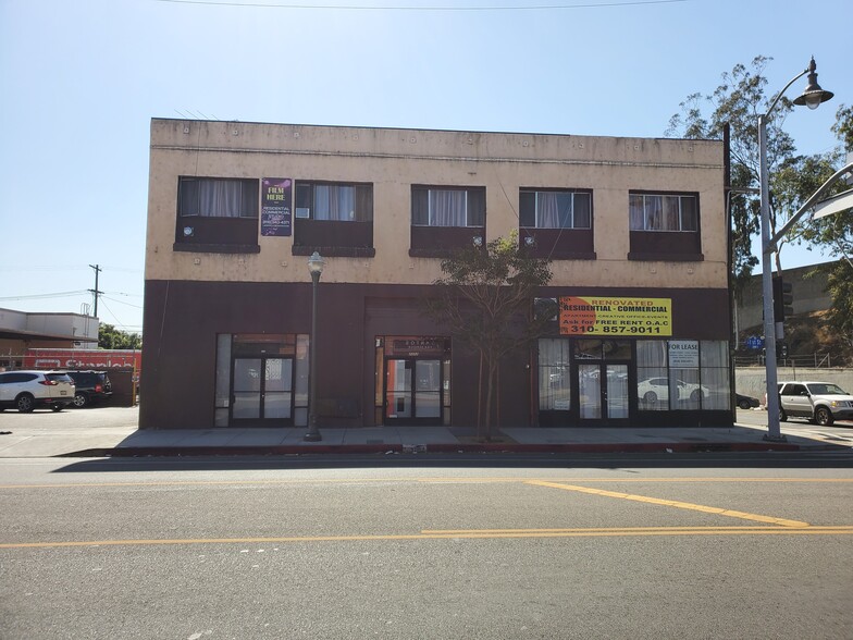 2002 E 1st St, Los Angeles, CA for rent - Primary Photo - Image 1 of 15