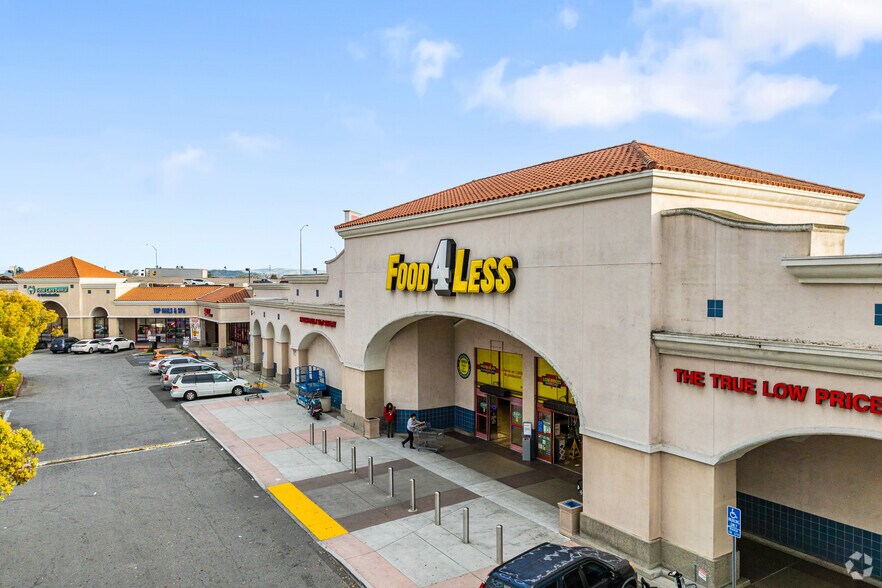 3000-3160 Baldwin Park Blvd, Baldwin Park, CA for rent - Building Photo - Image 1 of 14