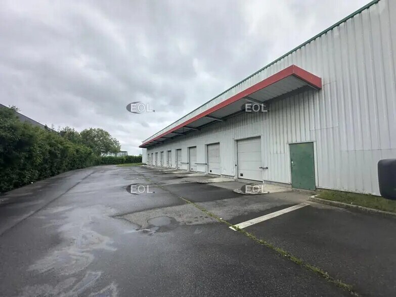 Industrial in Mitry-Mory to rent - Building Photo - Image 2 of 4