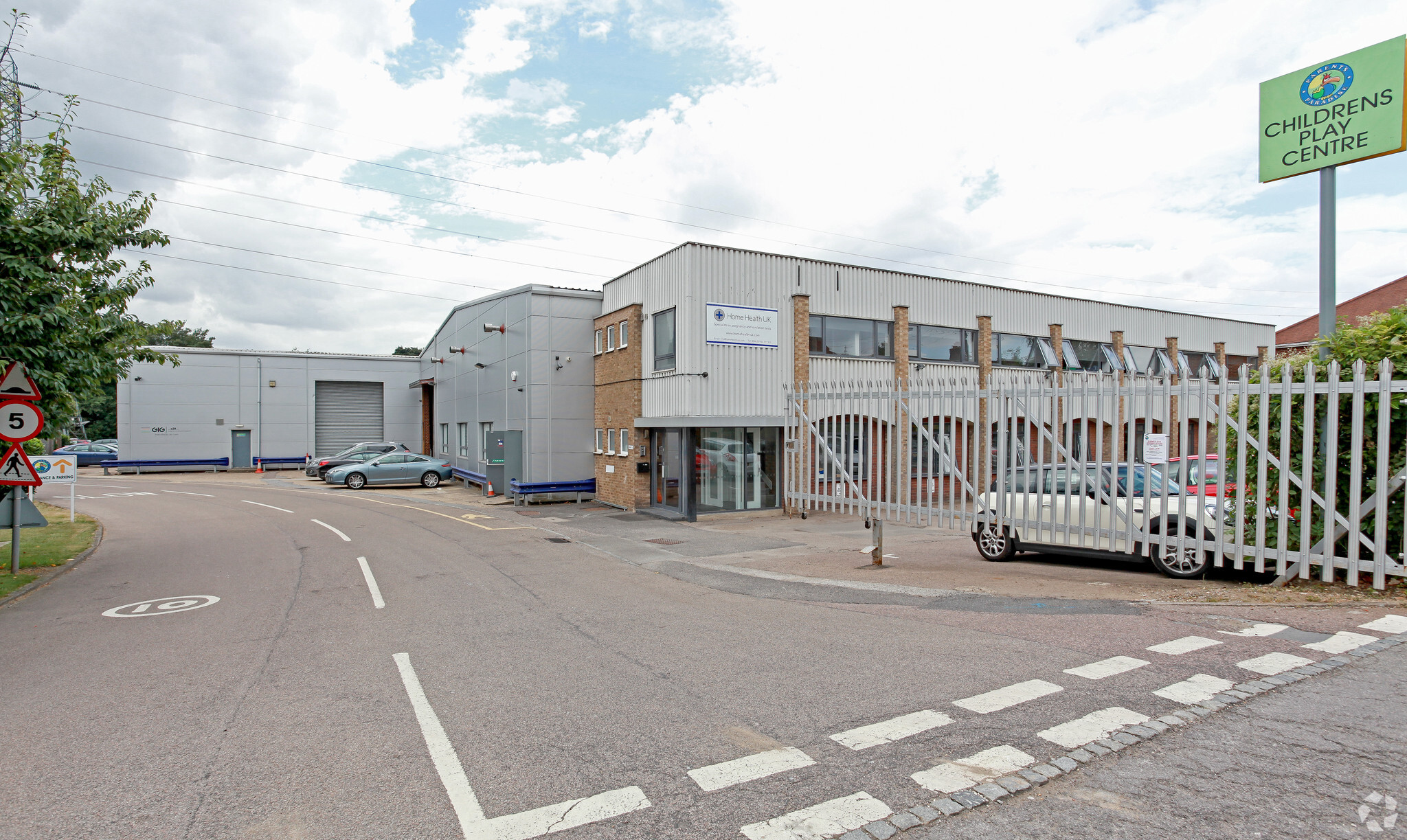 Greatham Rd, Bushey for sale Building Photo- Image 1 of 1