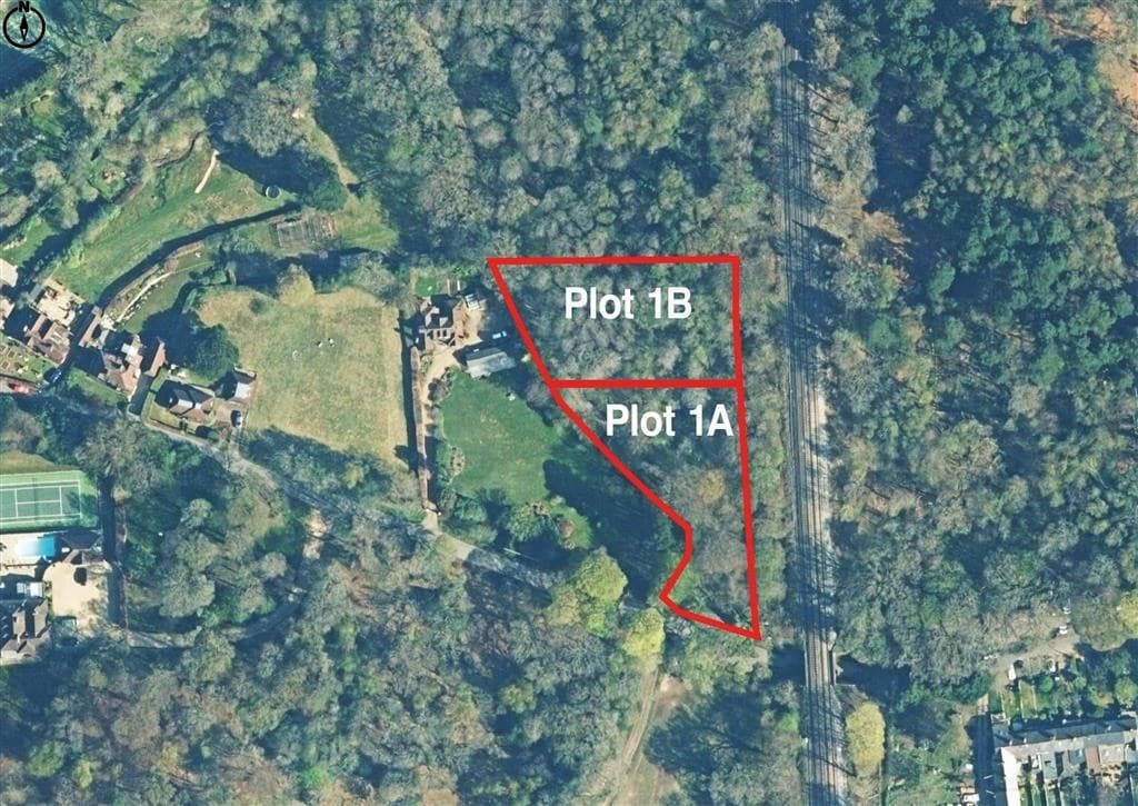 Culmer Lane, Wormley for sale Primary Photo- Image 1 of 4