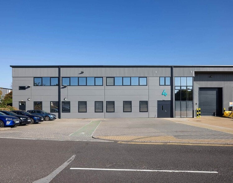 Talbot Rd, Fareham to rent - Building Photo - Image 1 of 1