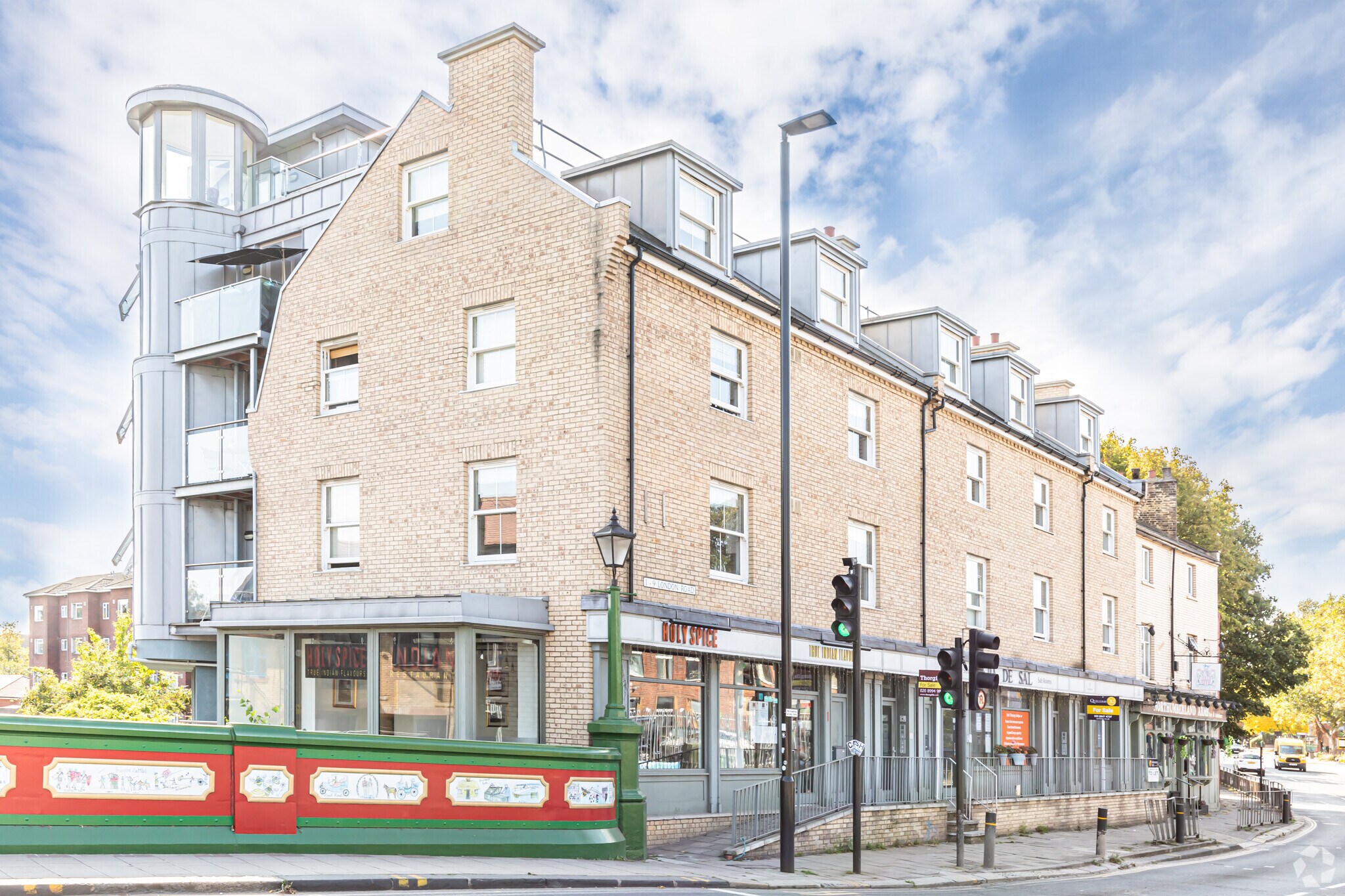 1-9 London Rd, Brentford for sale Primary Photo- Image 1 of 1